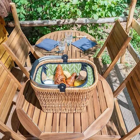 Au Pied Du Frene * Herzeele