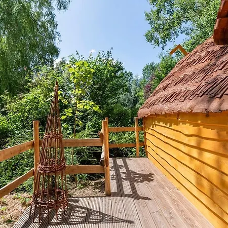 Au Pied Du Frene Lantgård