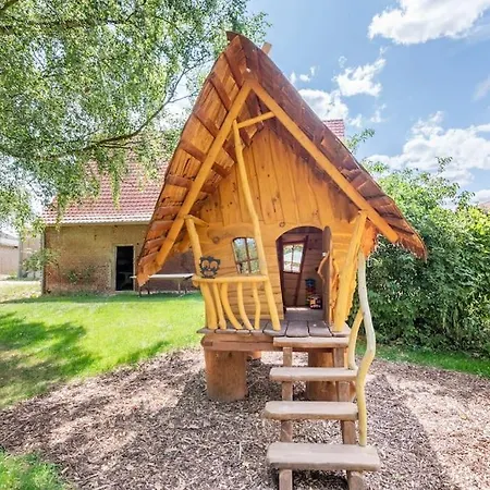 Фермерский дом Au Pied Du Frene