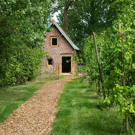 Au Pied Du Frene Herzeele