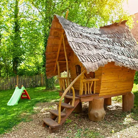 Фермерский дом Au Pied Du Frene