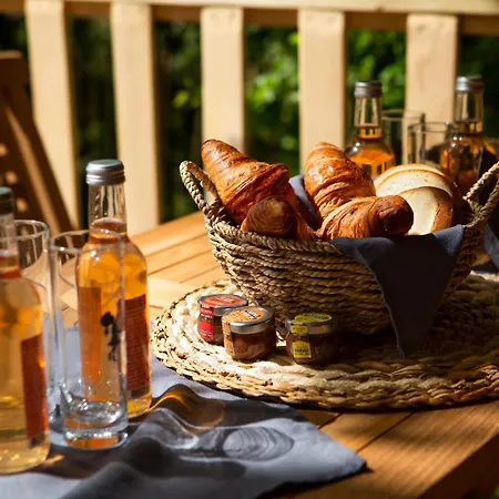 Au Pied Du Frene Фермерский дом